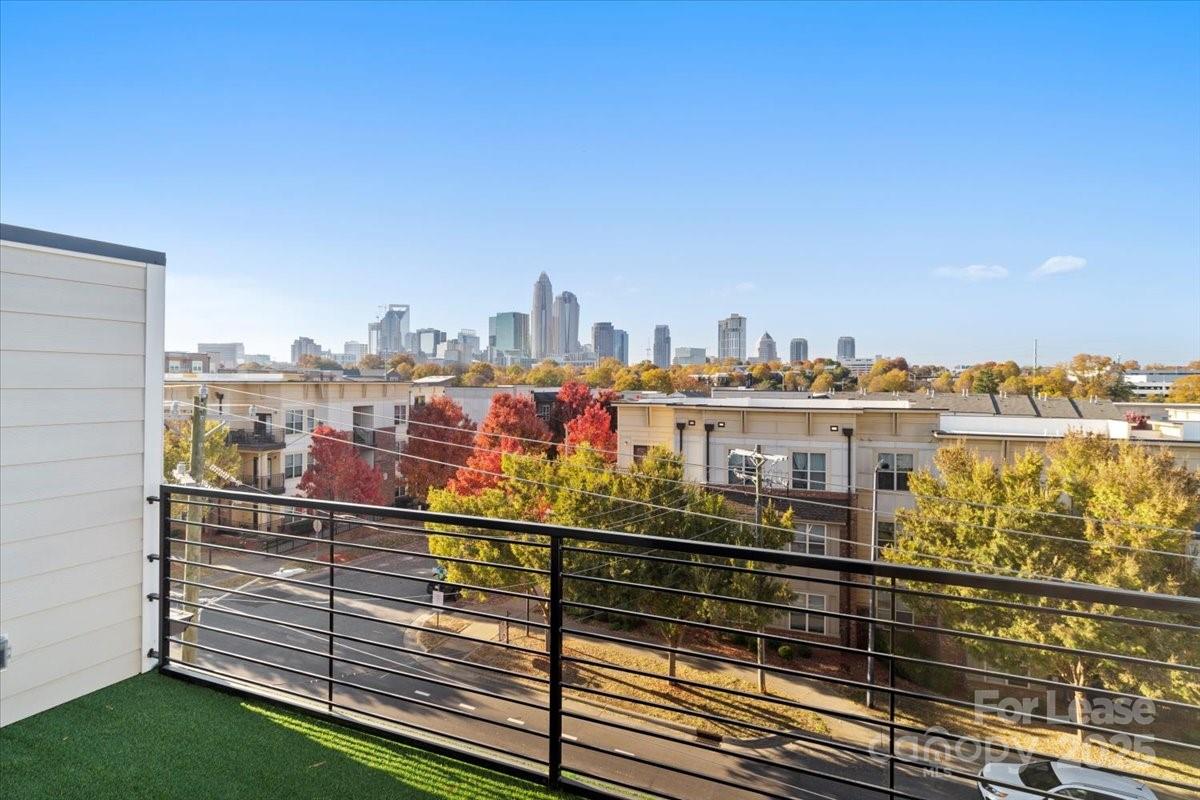 12147 Brooklyn Avenue