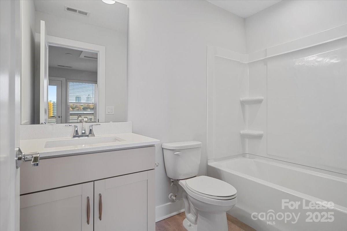 12147 Brooklyn Avenue