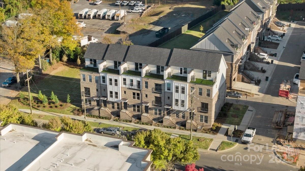 12147 Brooklyn Avenue