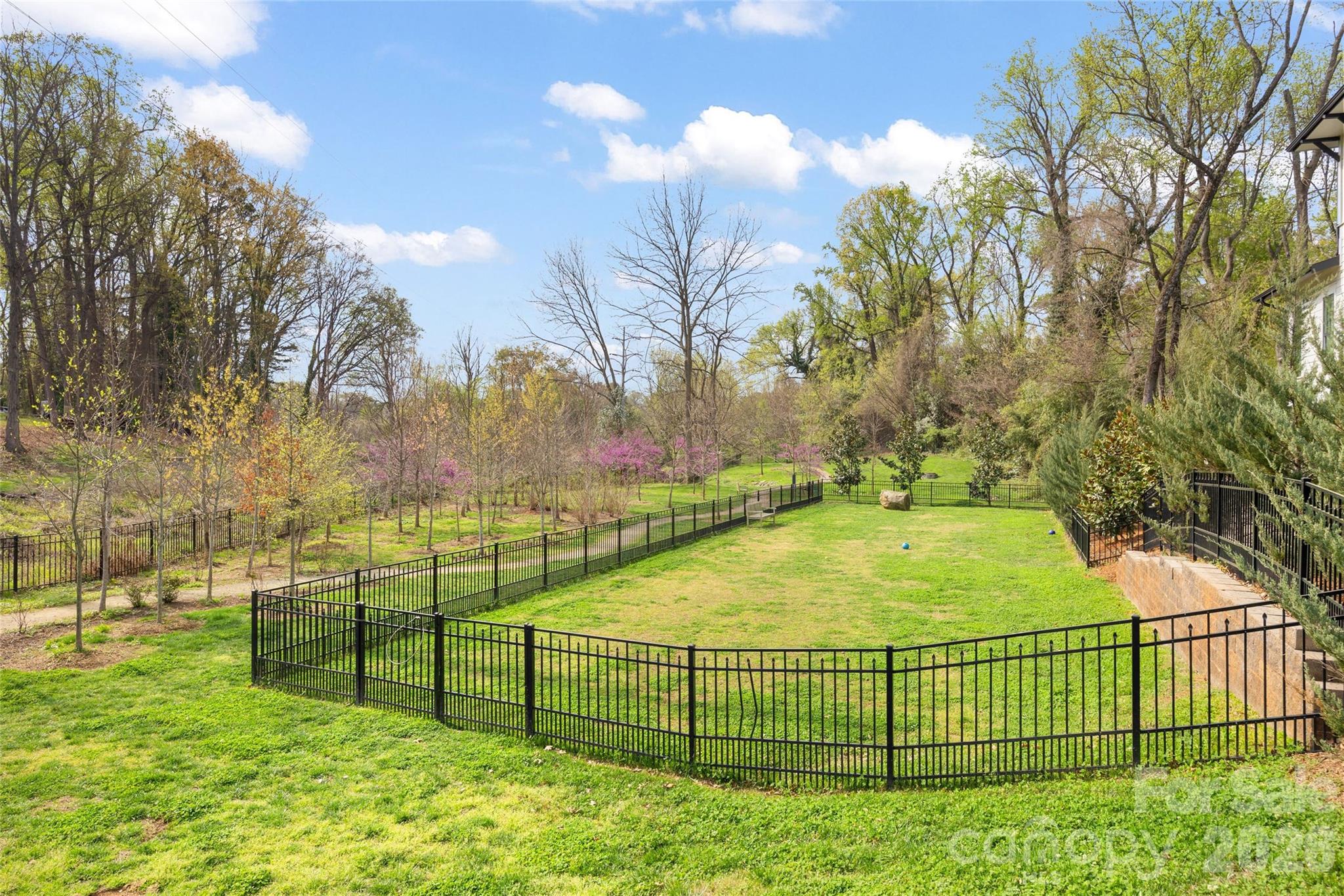 2649 Chesterfield Avenue