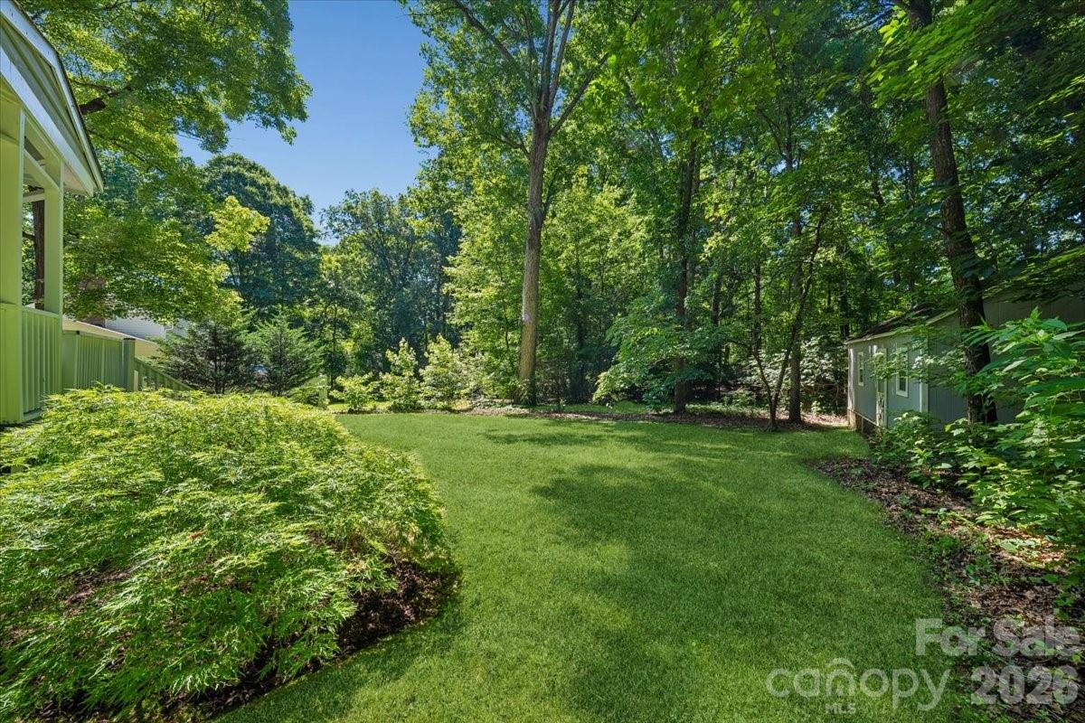 14004 Maple Hollow Lane