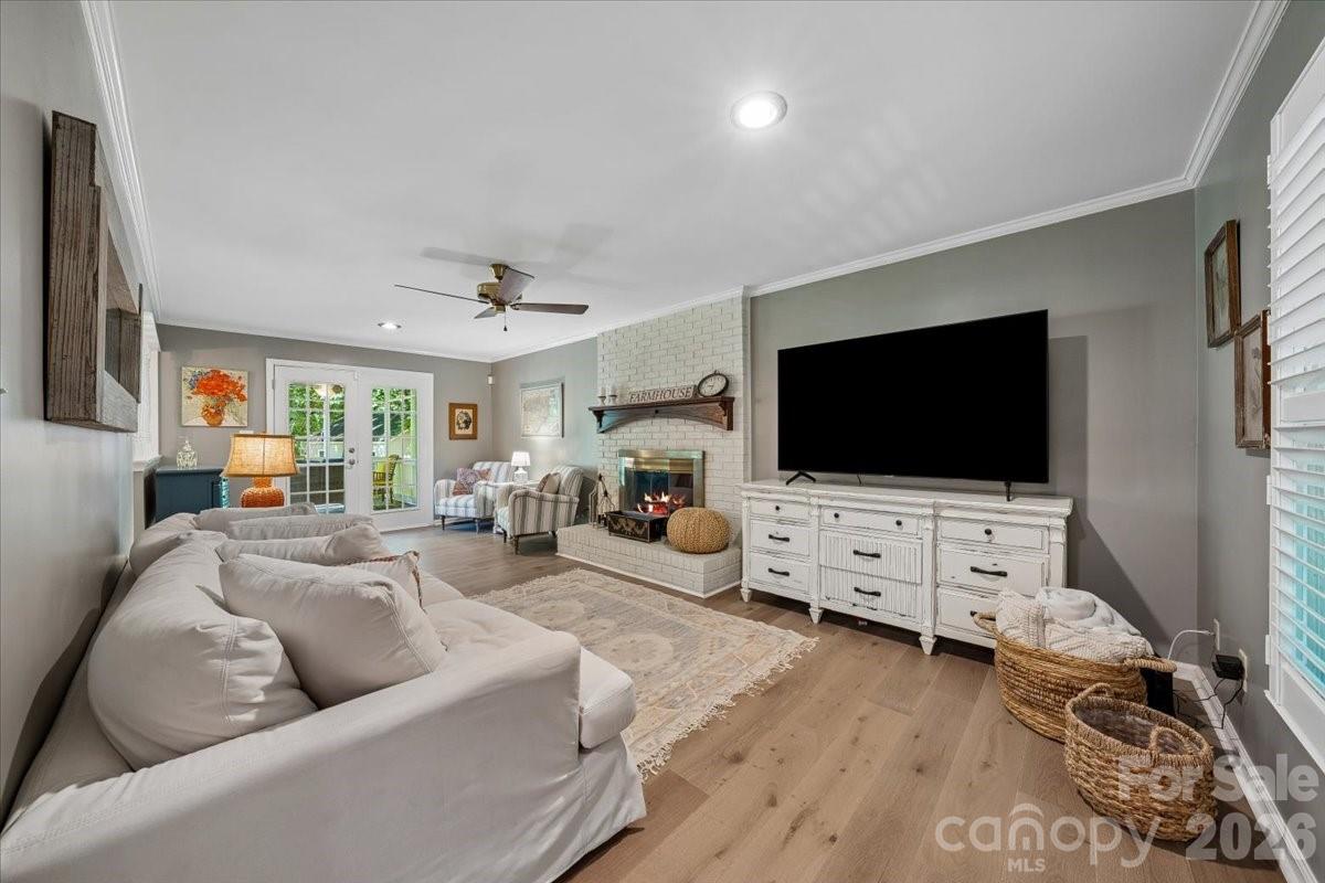 14004 Maple Hollow Lane