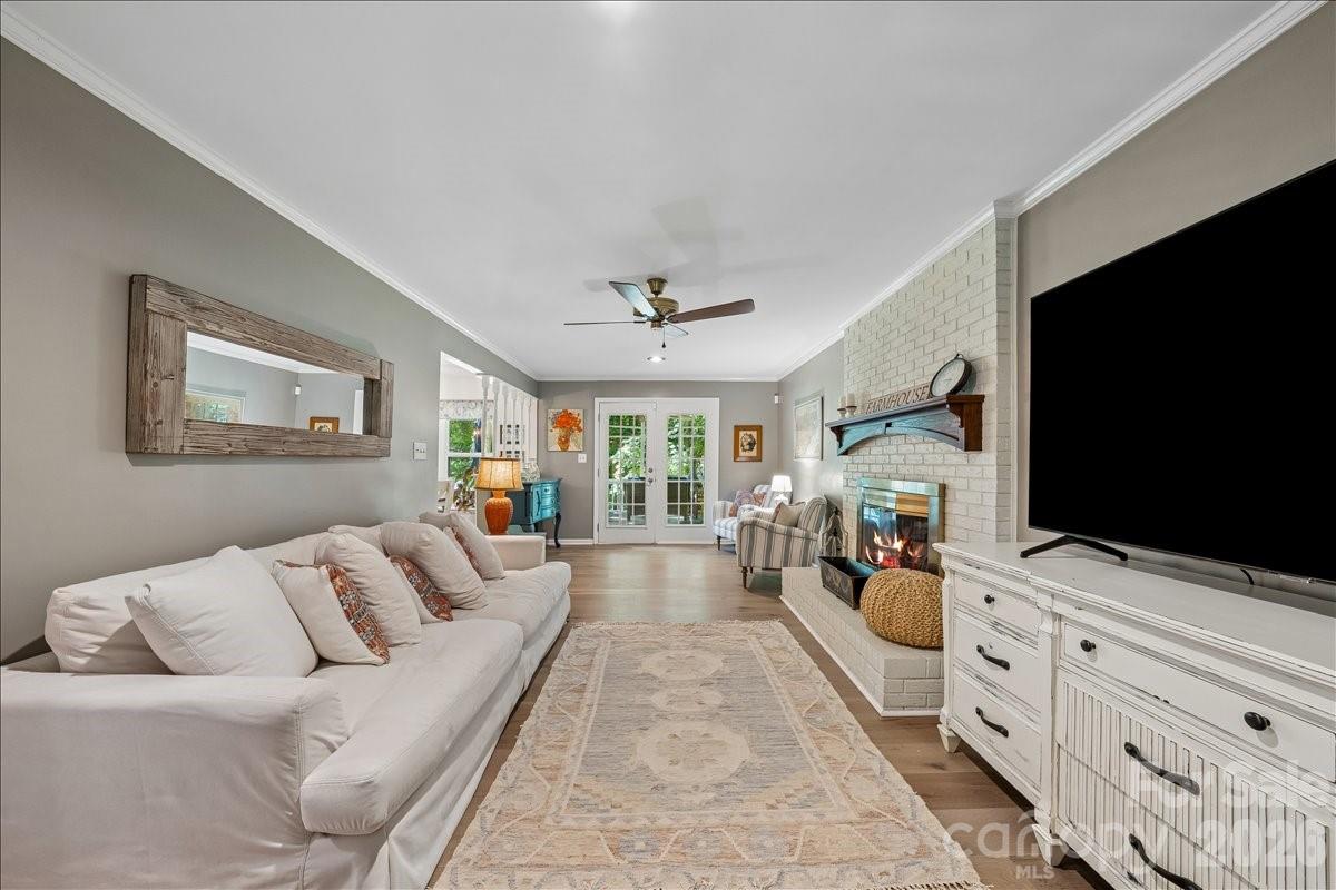 14004 Maple Hollow Lane