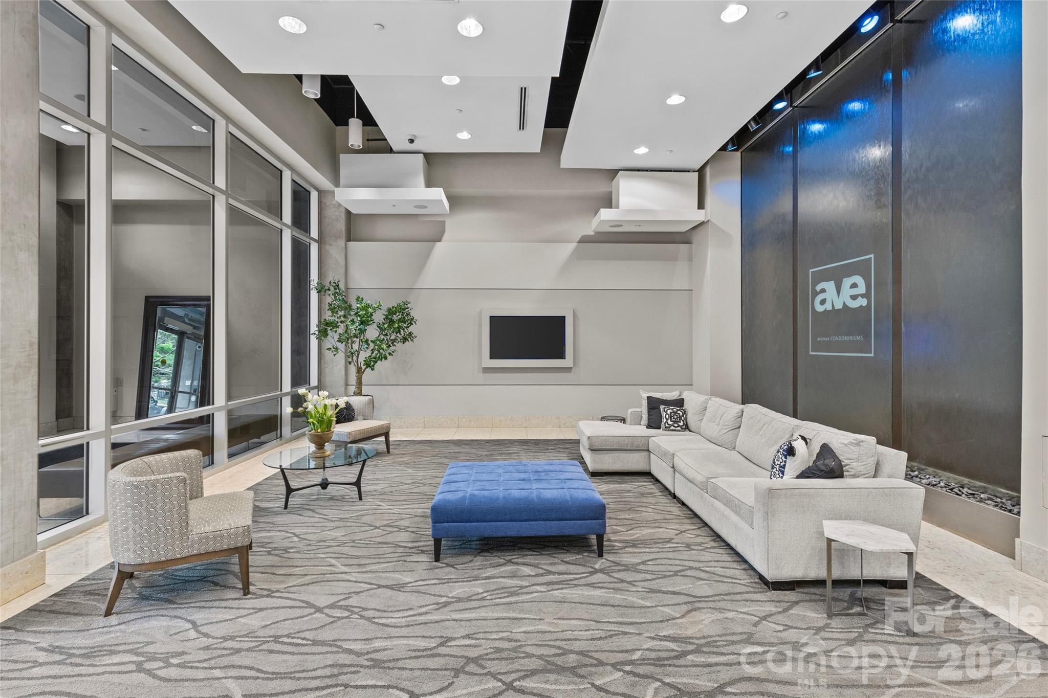 210 N Church Street Unit: 2006