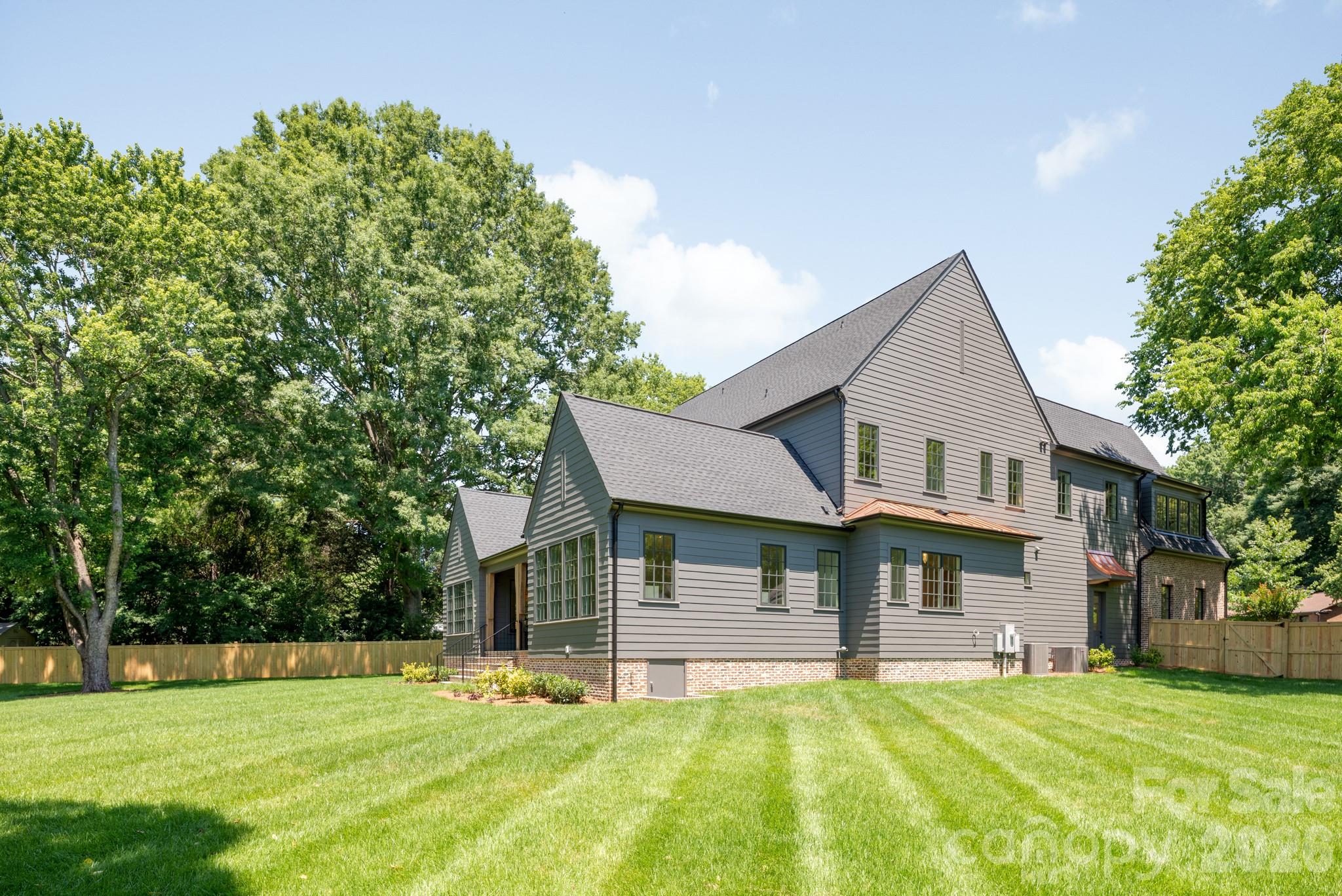 5555 Lansing Drive