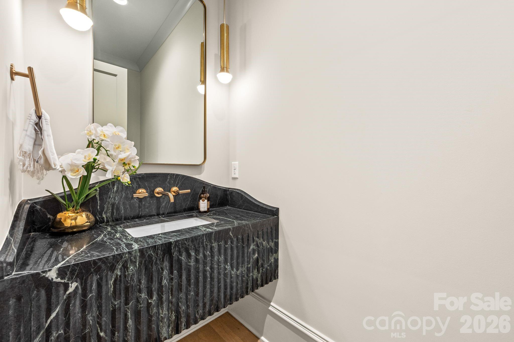5555 Lansing Drive
