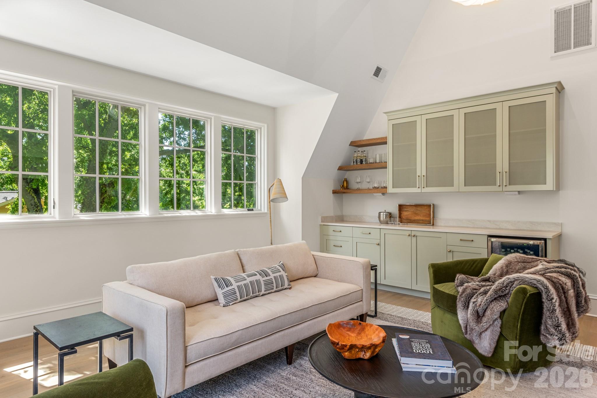 5555 Lansing Drive