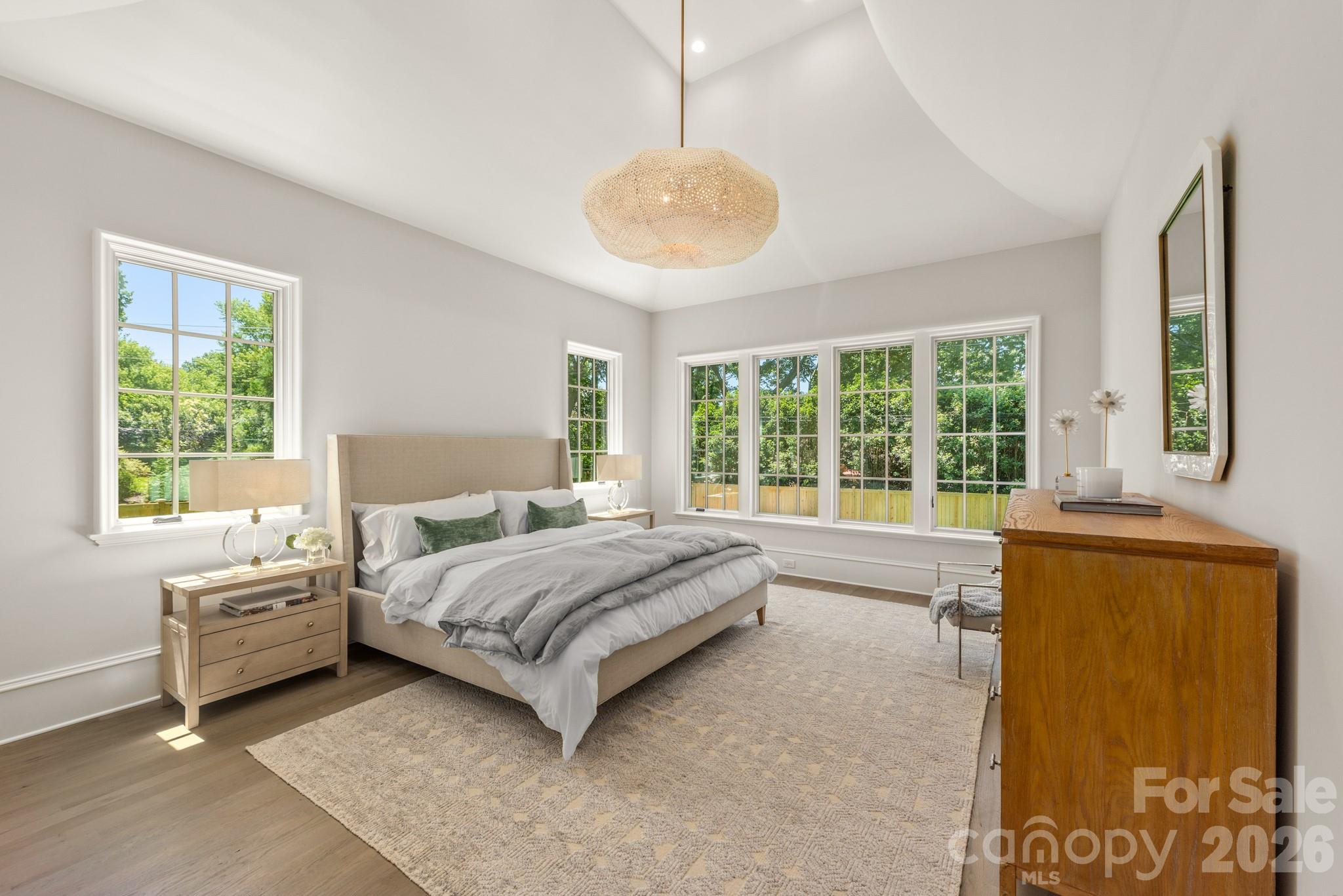 5555 Lansing Drive