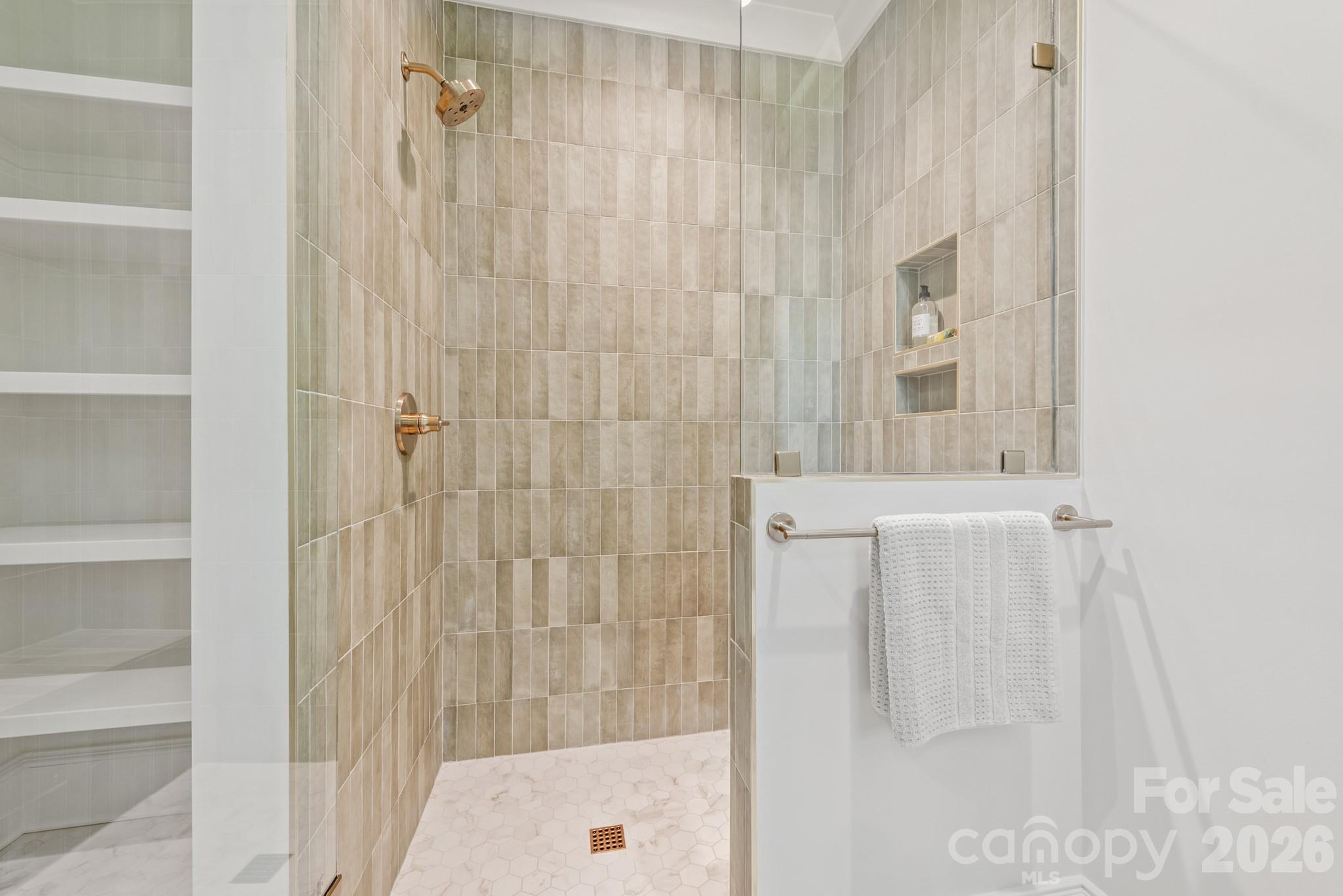 5555 Lansing Drive
