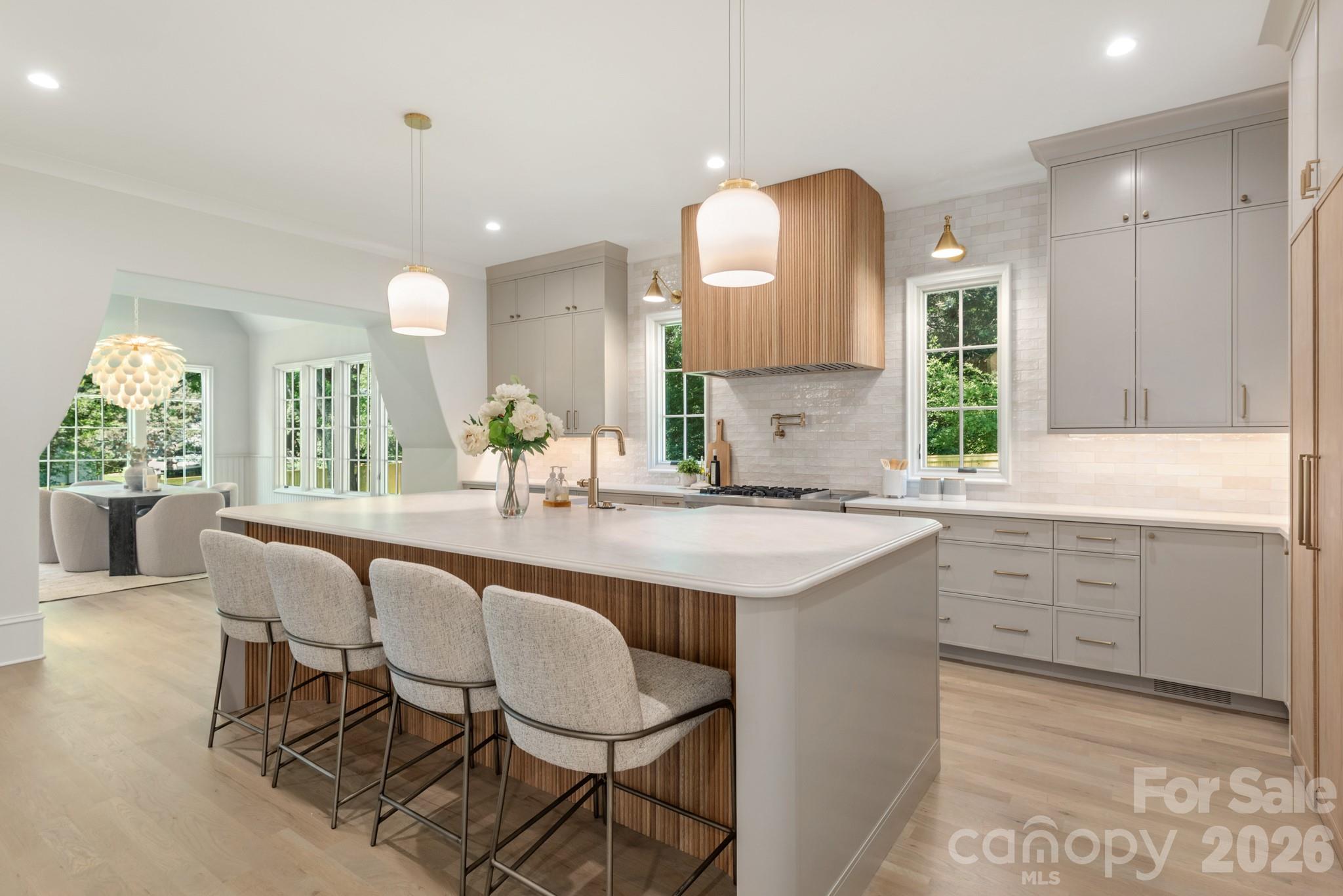 5555 Lansing Drive