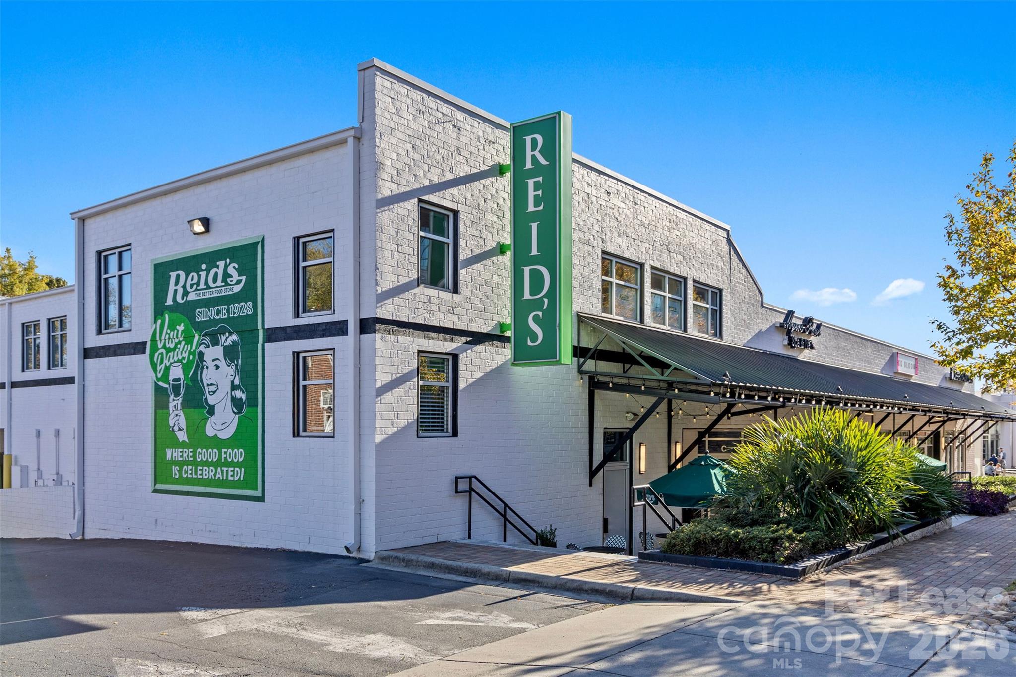 2810 Selwyn Avenue Unit: 209