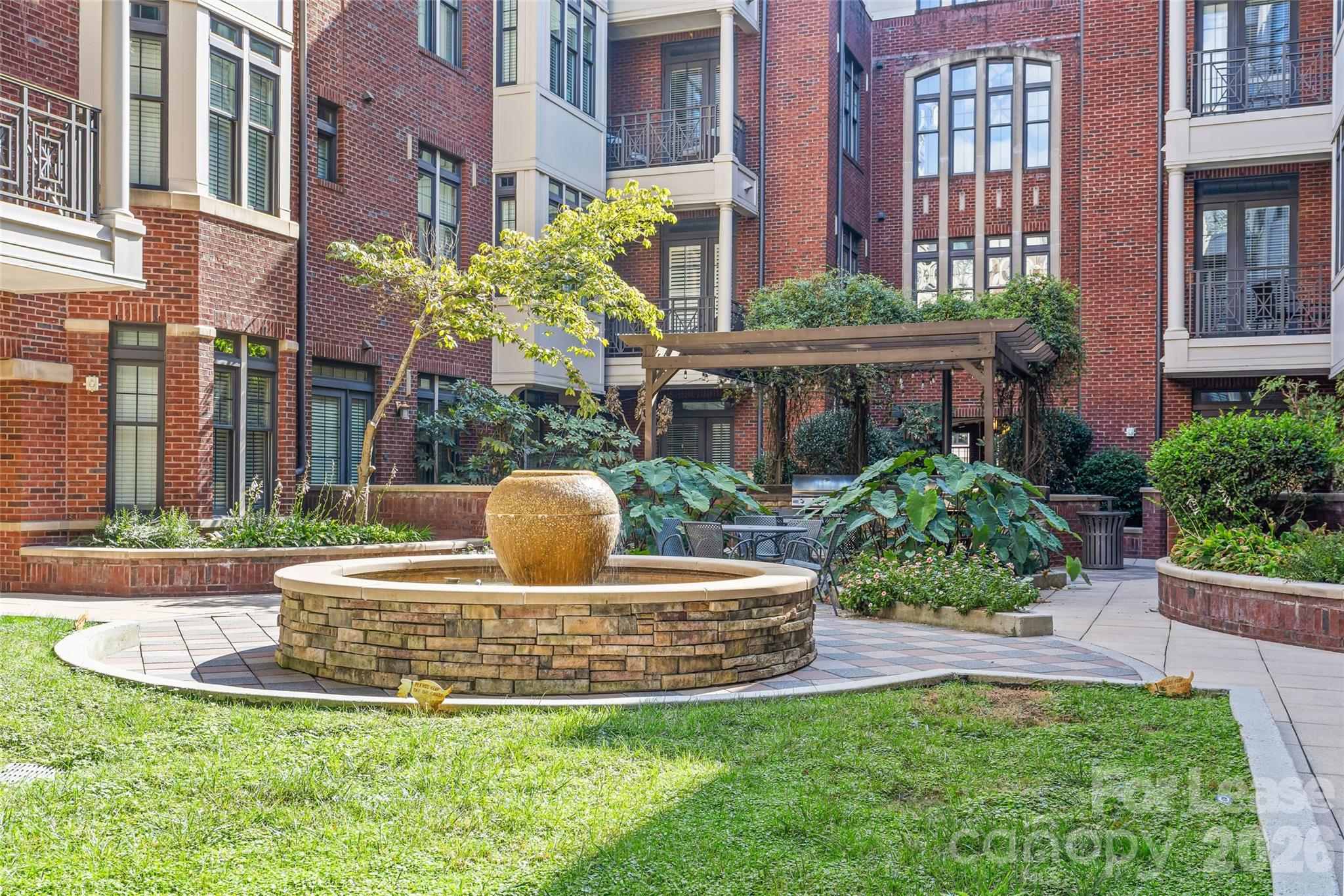 2810 Selwyn Avenue Unit: 209