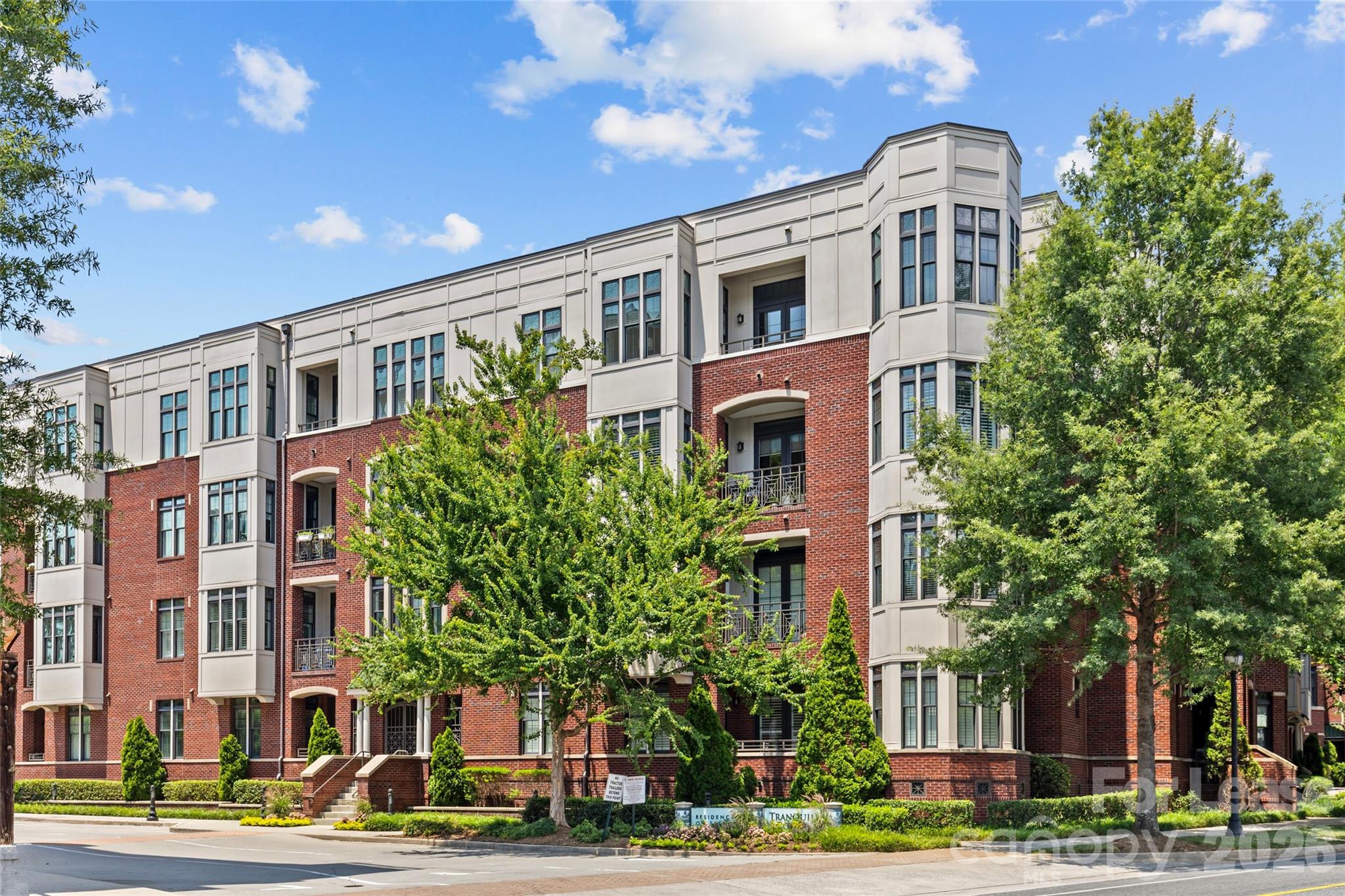 2810 Selwyn Avenue Unit: 209