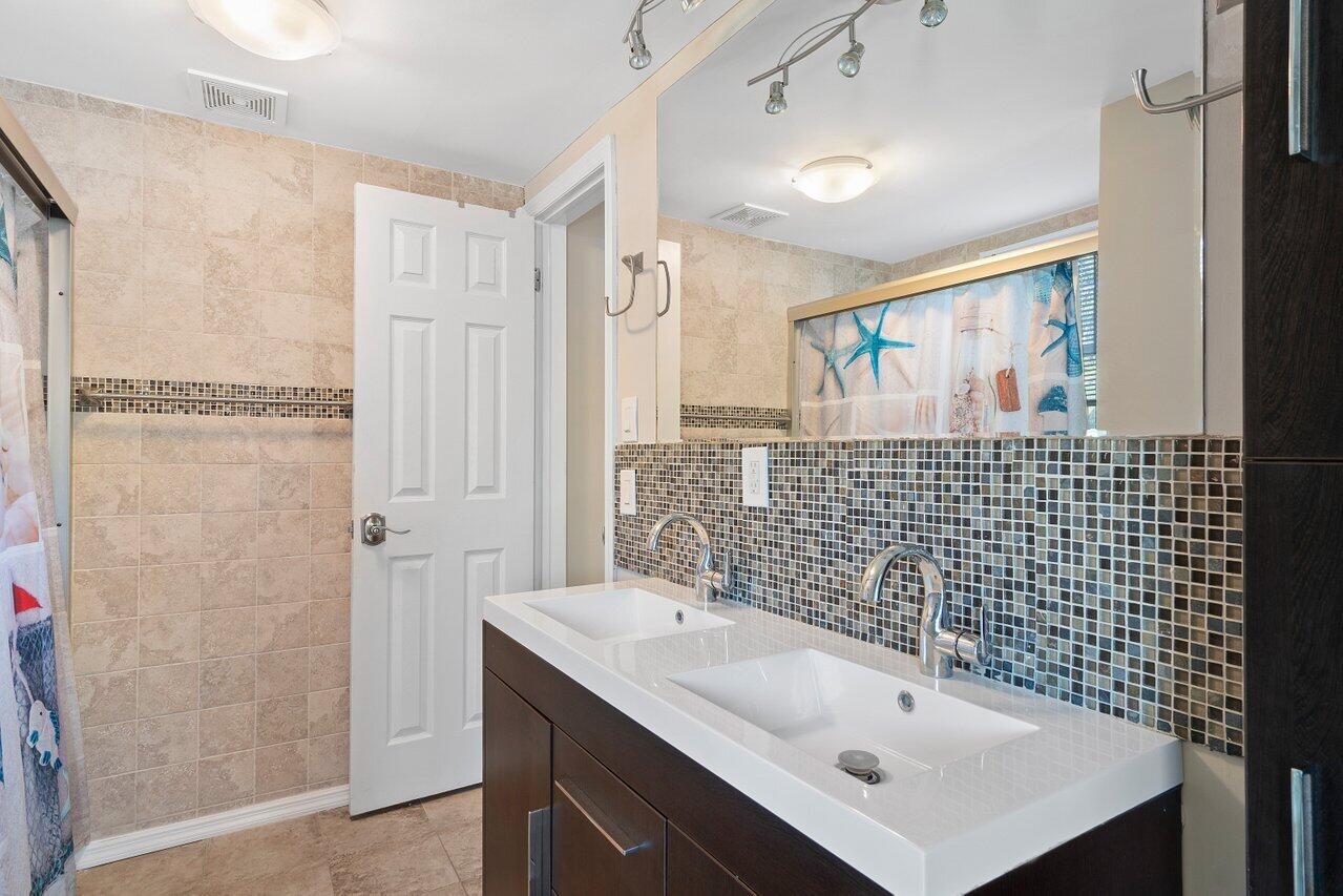 1230 Coral Way