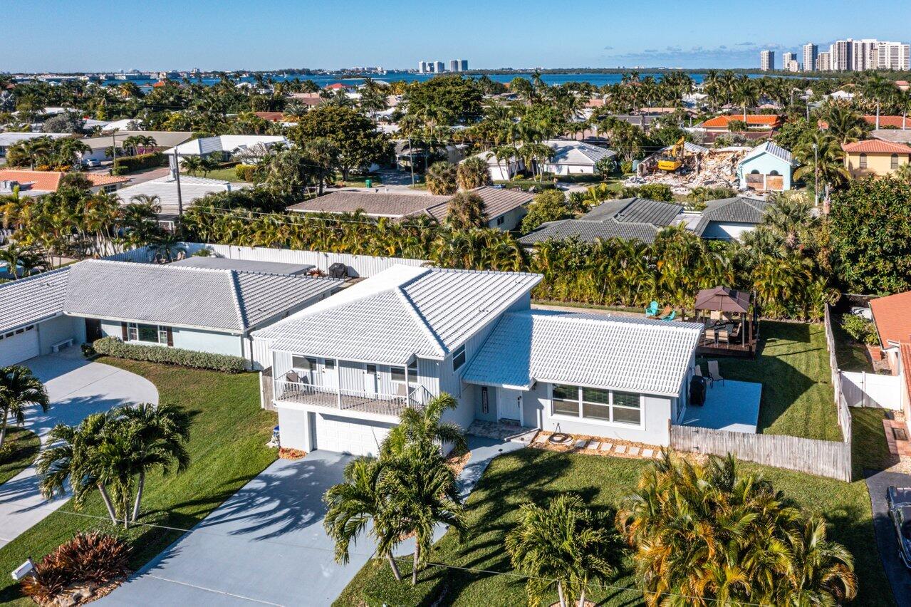 1230 Coral Way
