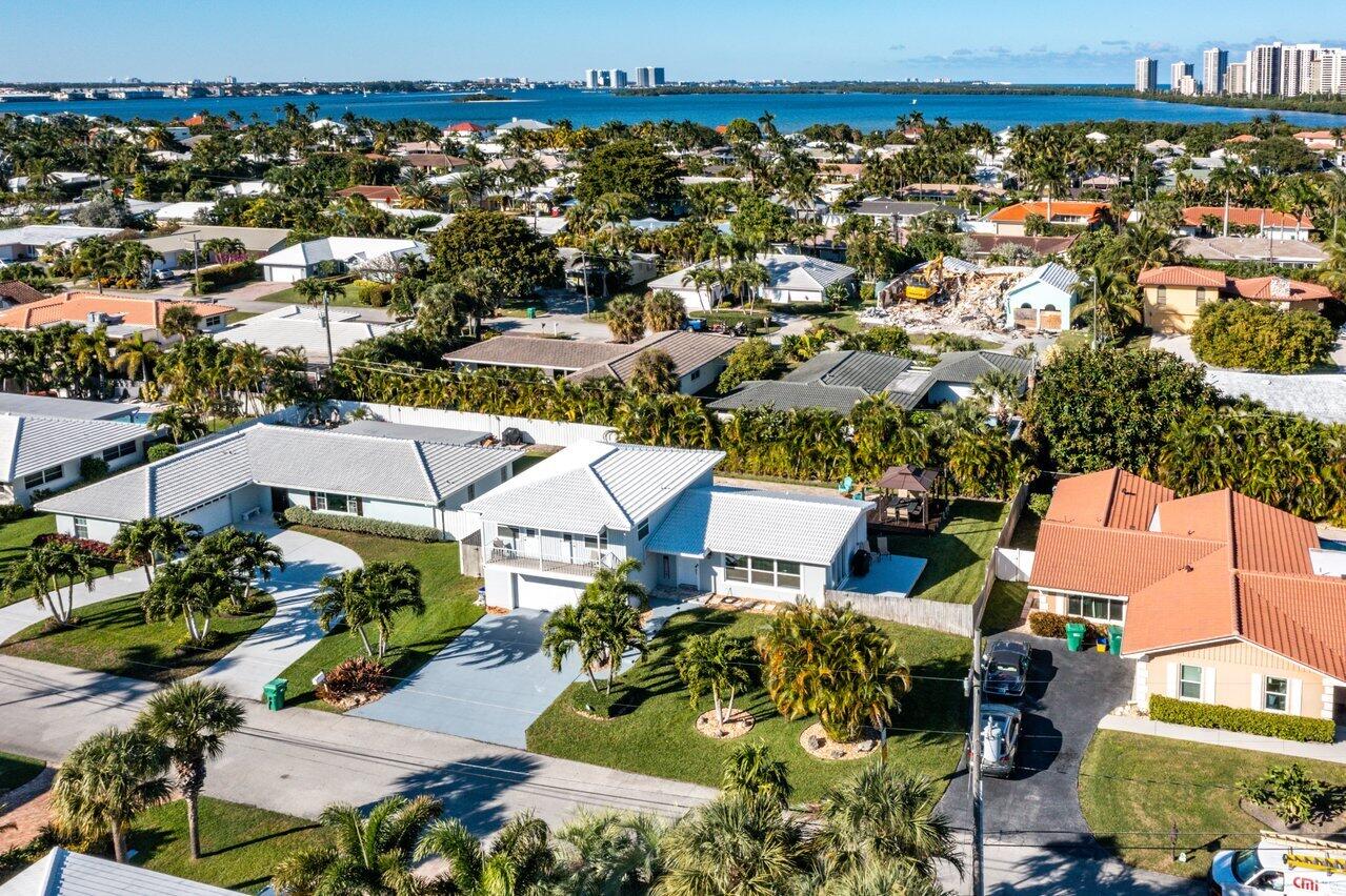 1230 Coral Way