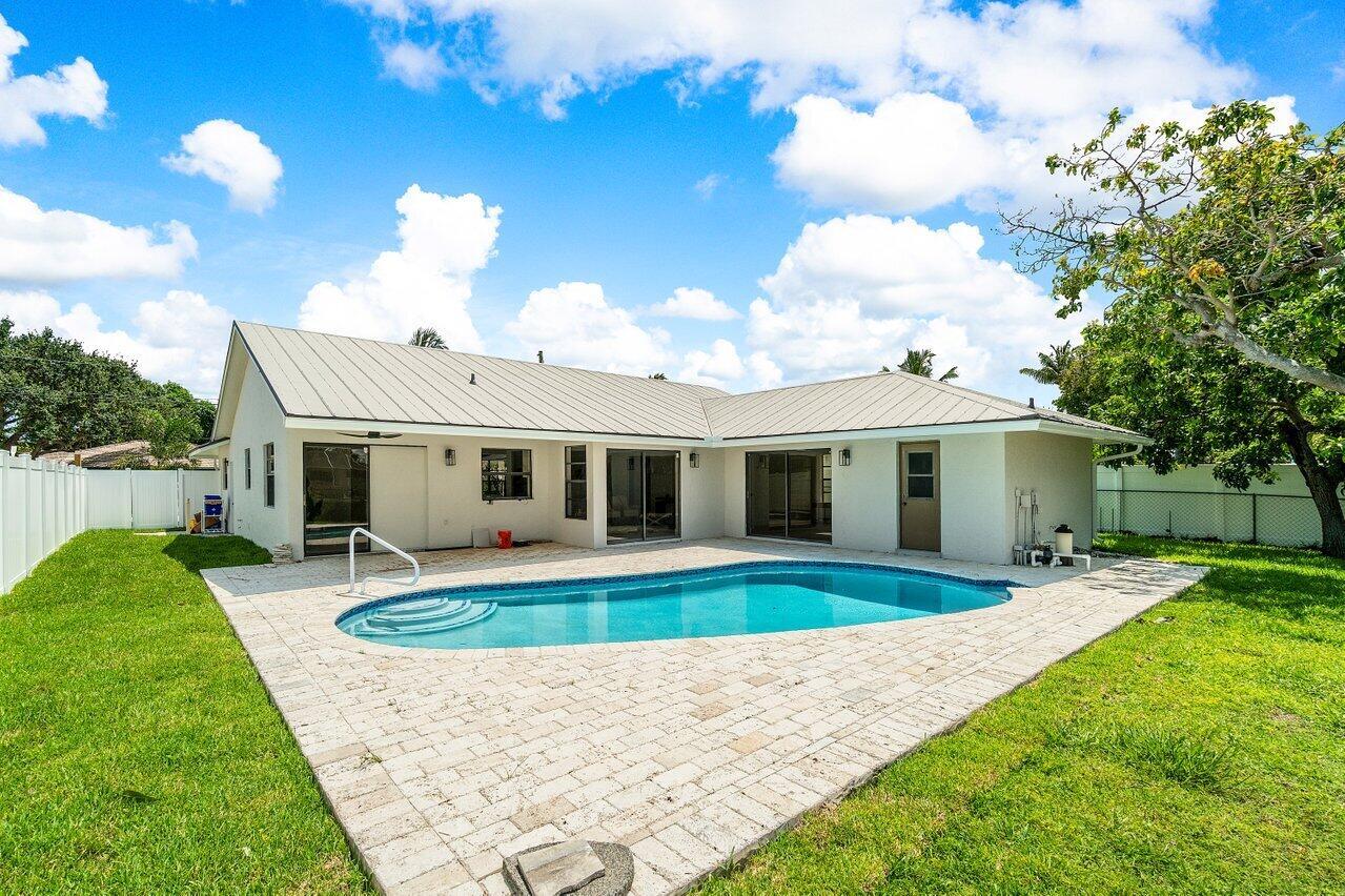981 SW 8th Street