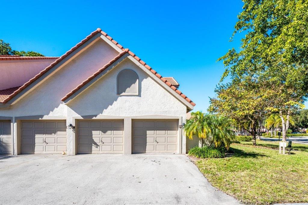 5790 Coach House Circle D