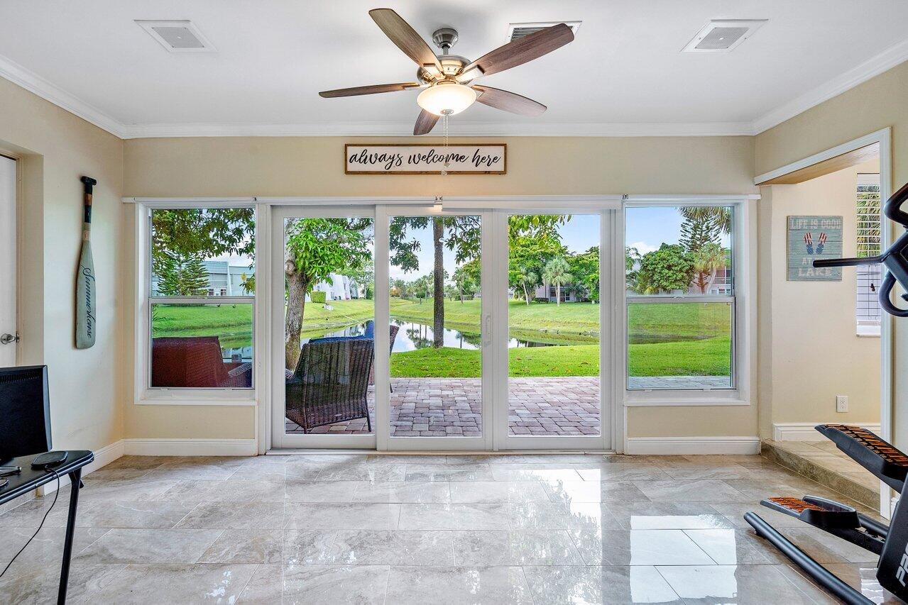 844 Lago Road