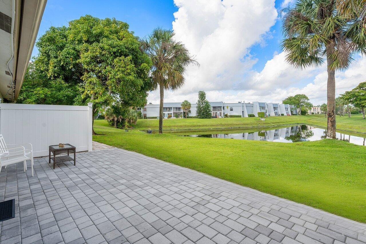 840 Lago Road