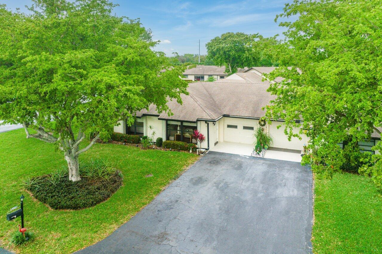 4872 Dovewood Circle A