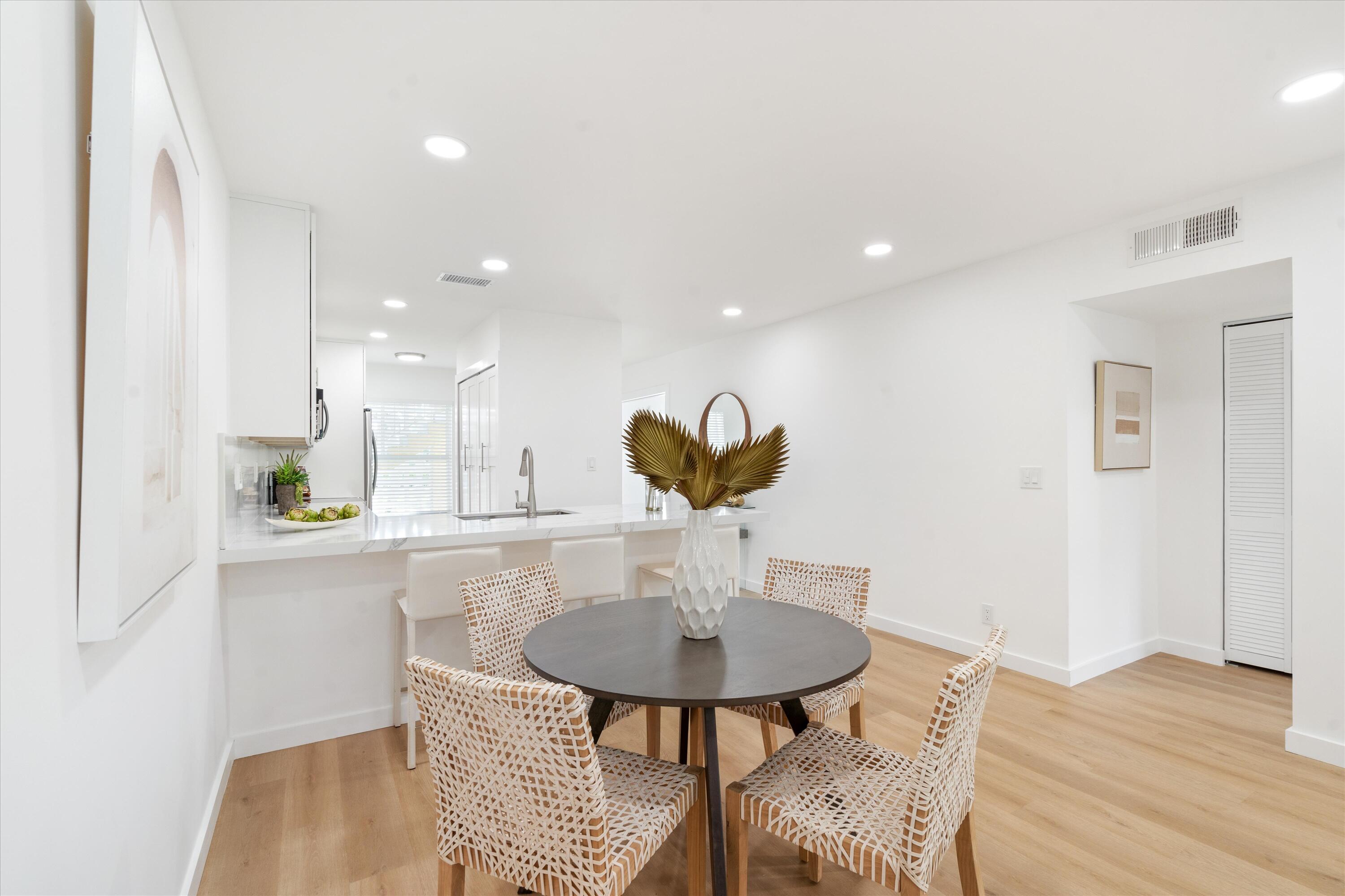 1021 Del Aire Court 101