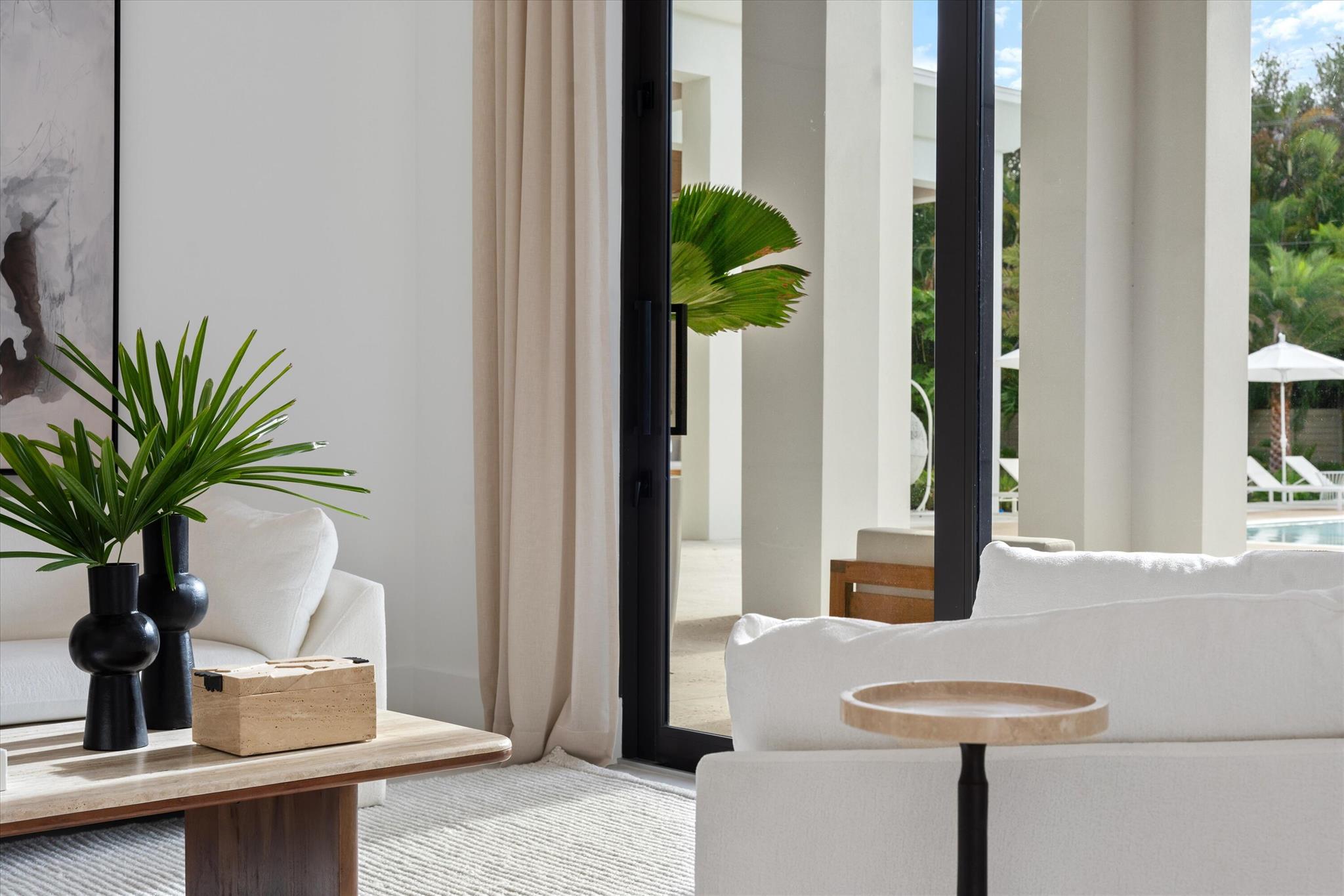 2520 Greenbriar Drive