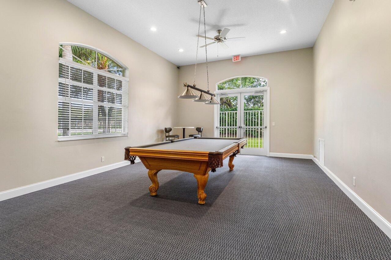 5151 Ventura Drive
