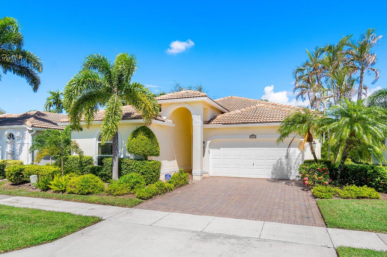 5151 Ventura Drive