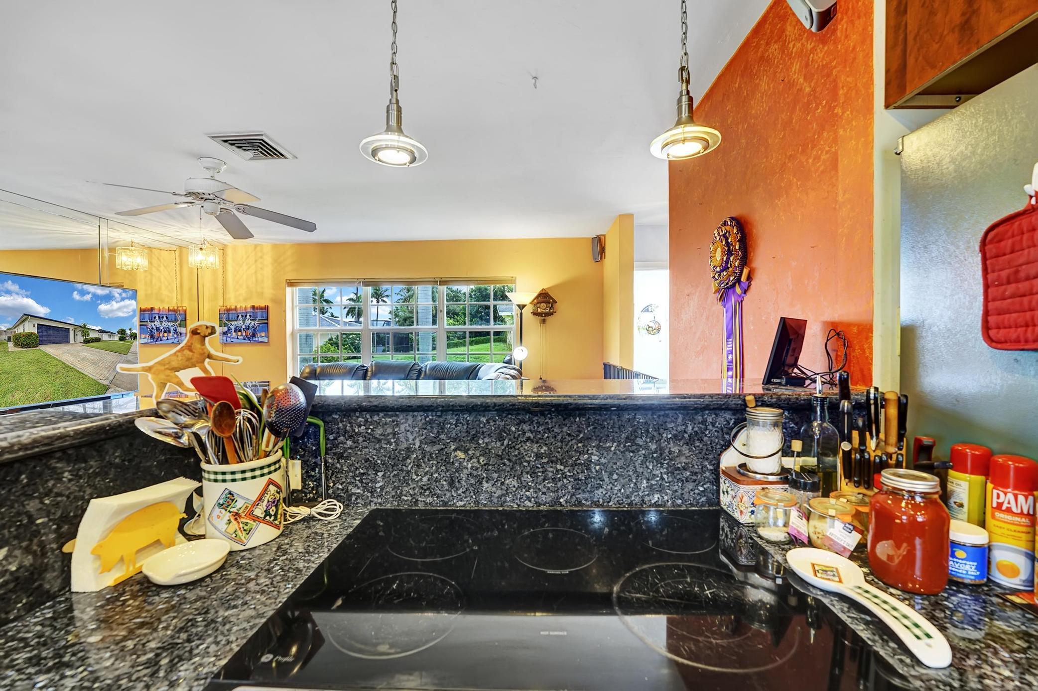 641 NW 15th Avenue