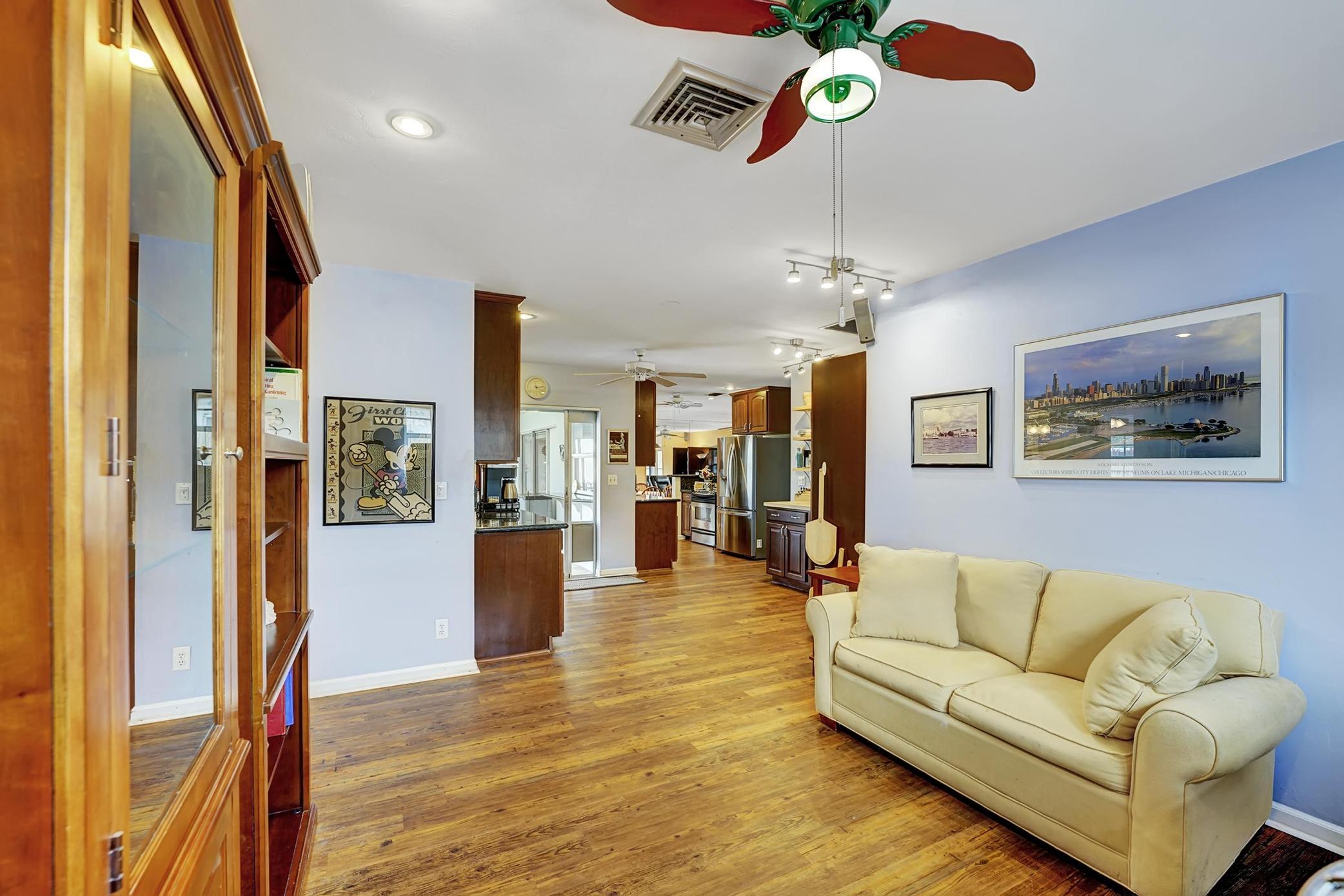 641 NW 15th Avenue