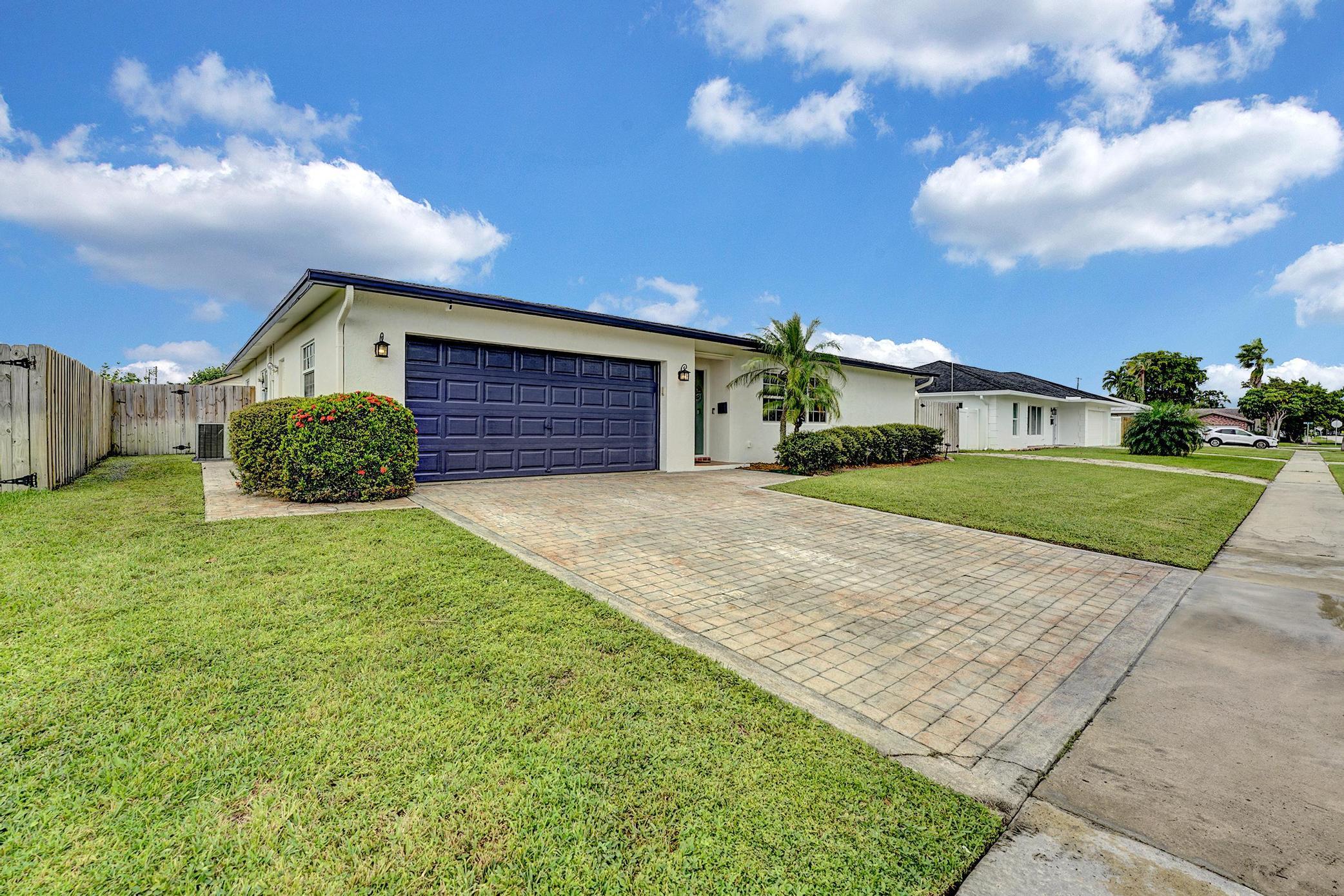 641 NW 15th Avenue