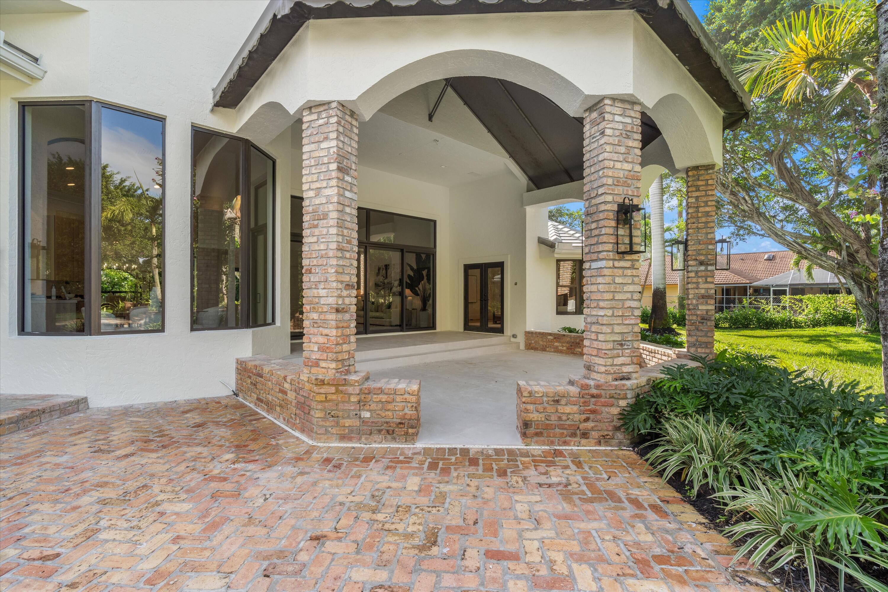 12525 Oak Arbor Lane