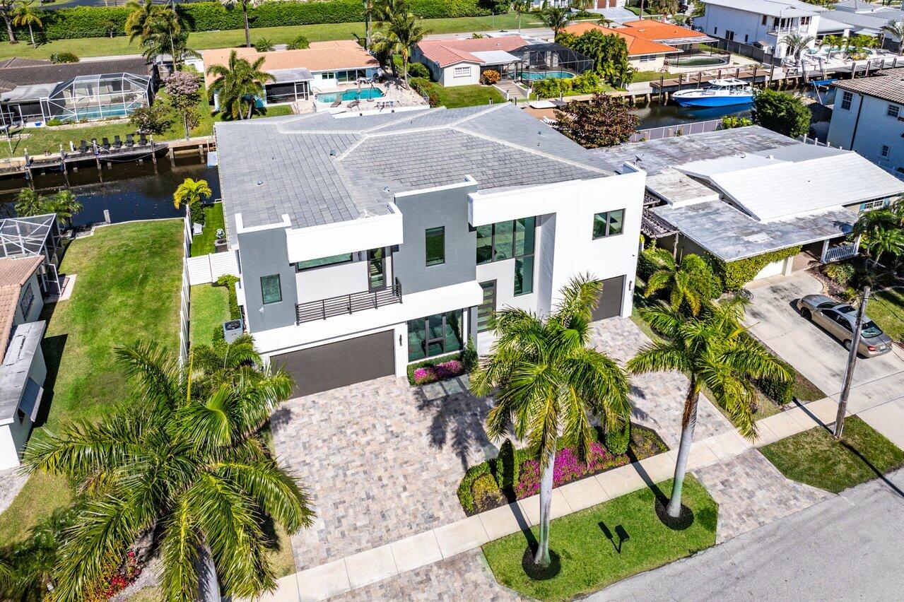 725 NE 71st Street