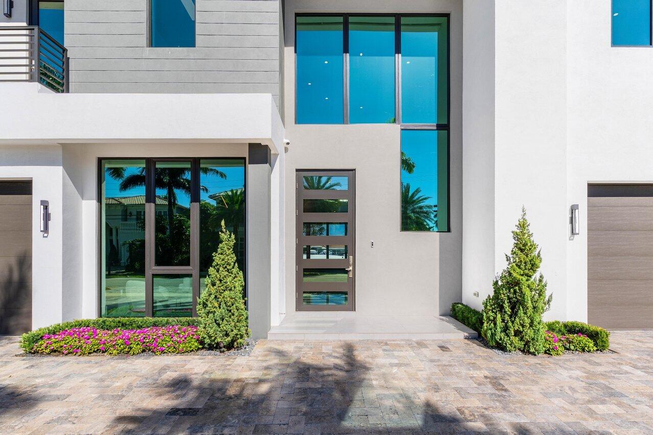 725 NE 71st Street