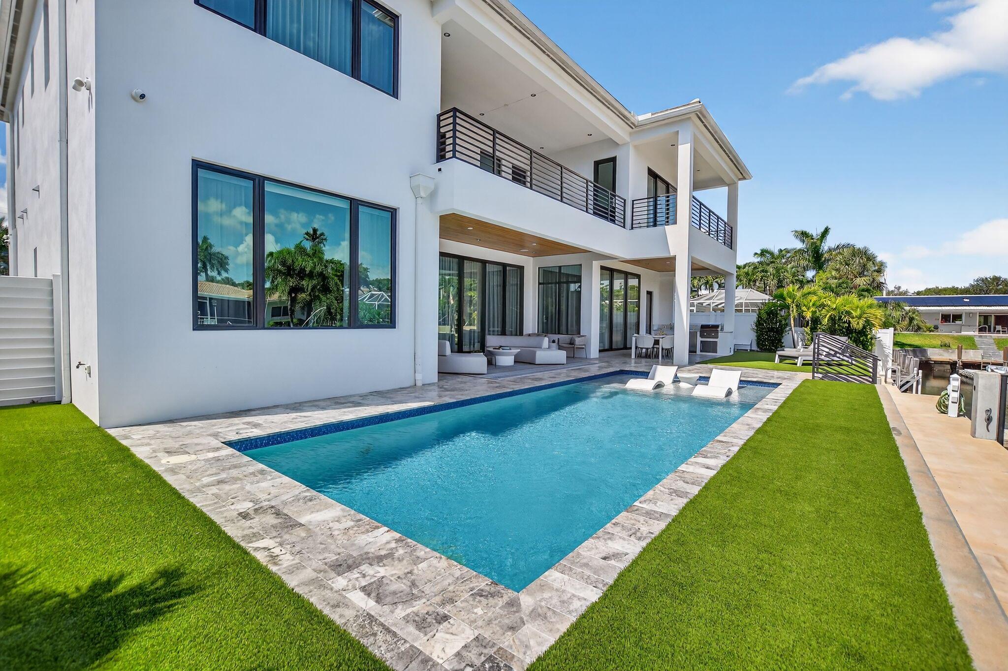 725 NE 71st Street