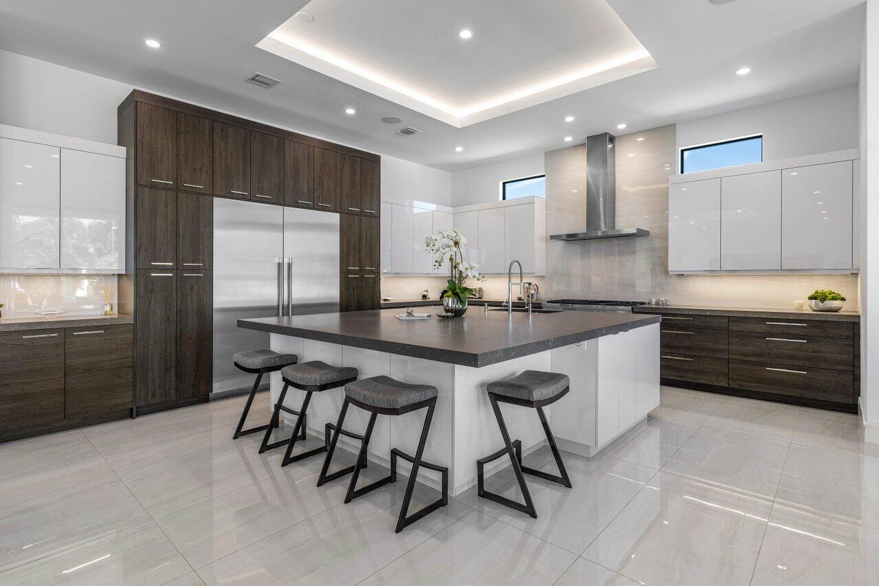 725 NE 71st Street