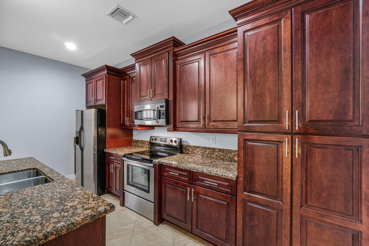 8339 NW 8th Terrace