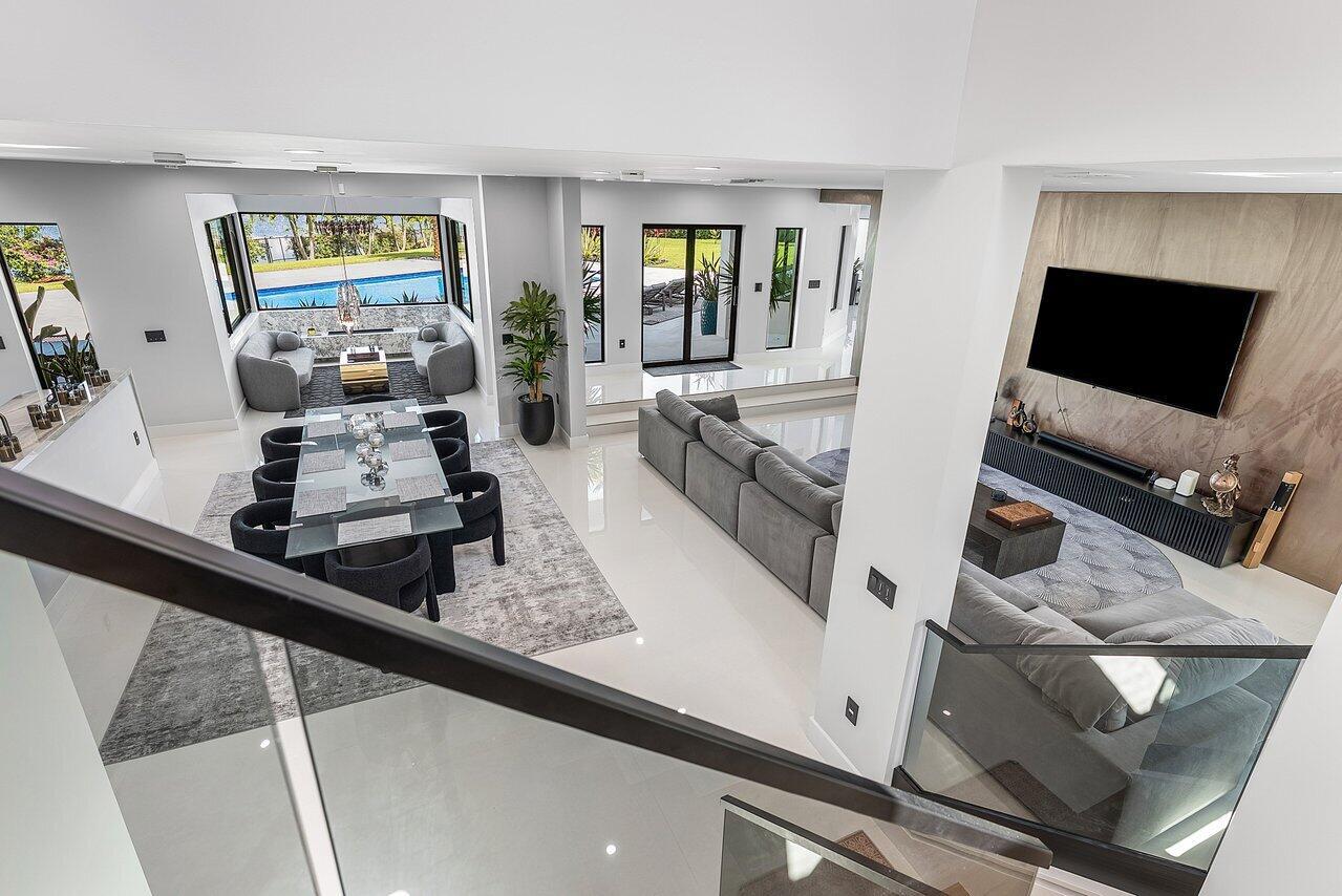 8387 Sawpine Road