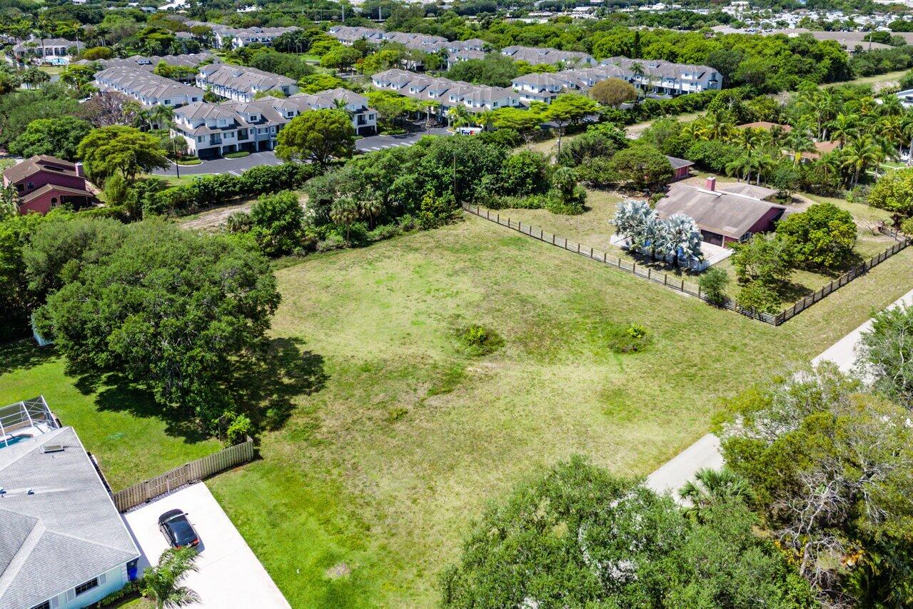 4164 Maurice Drive