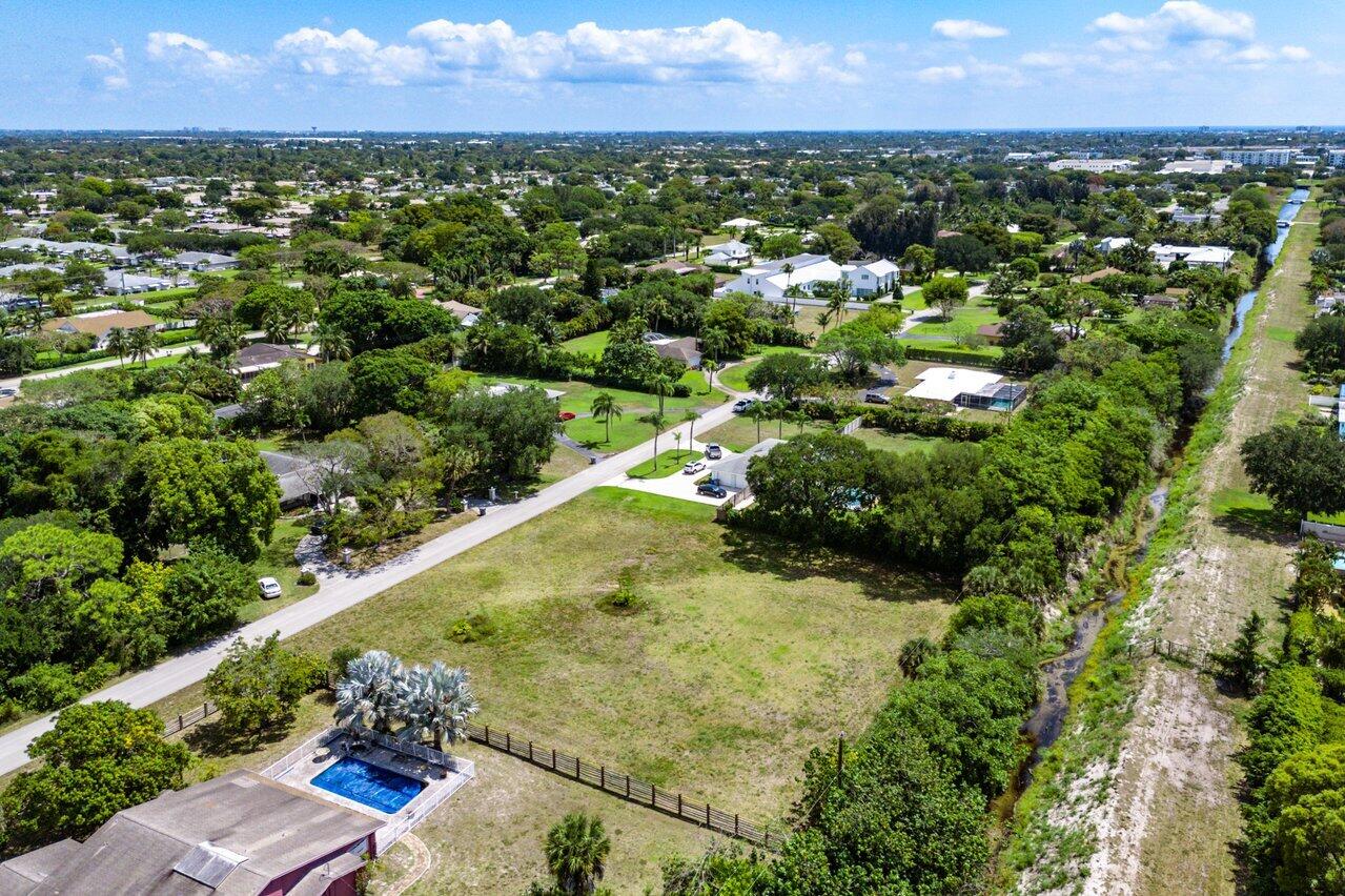4164 Maurice Drive