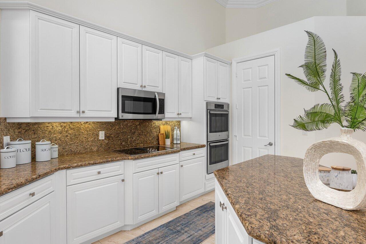 16164 Bridlewood Circle