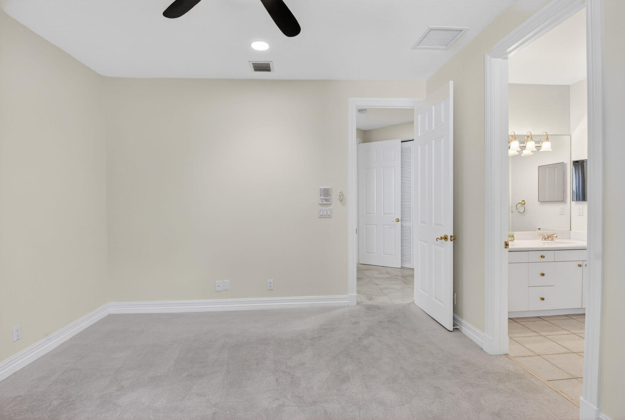 16164 Bridlewood Circle