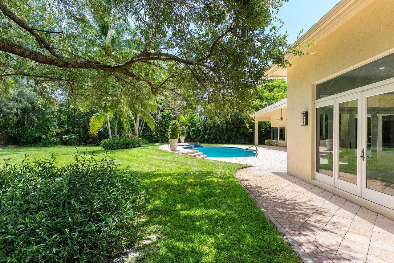 16164 Bridlewood Circle