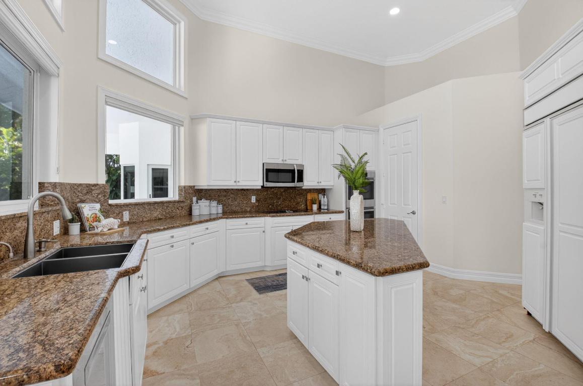 16164 Bridlewood Circle