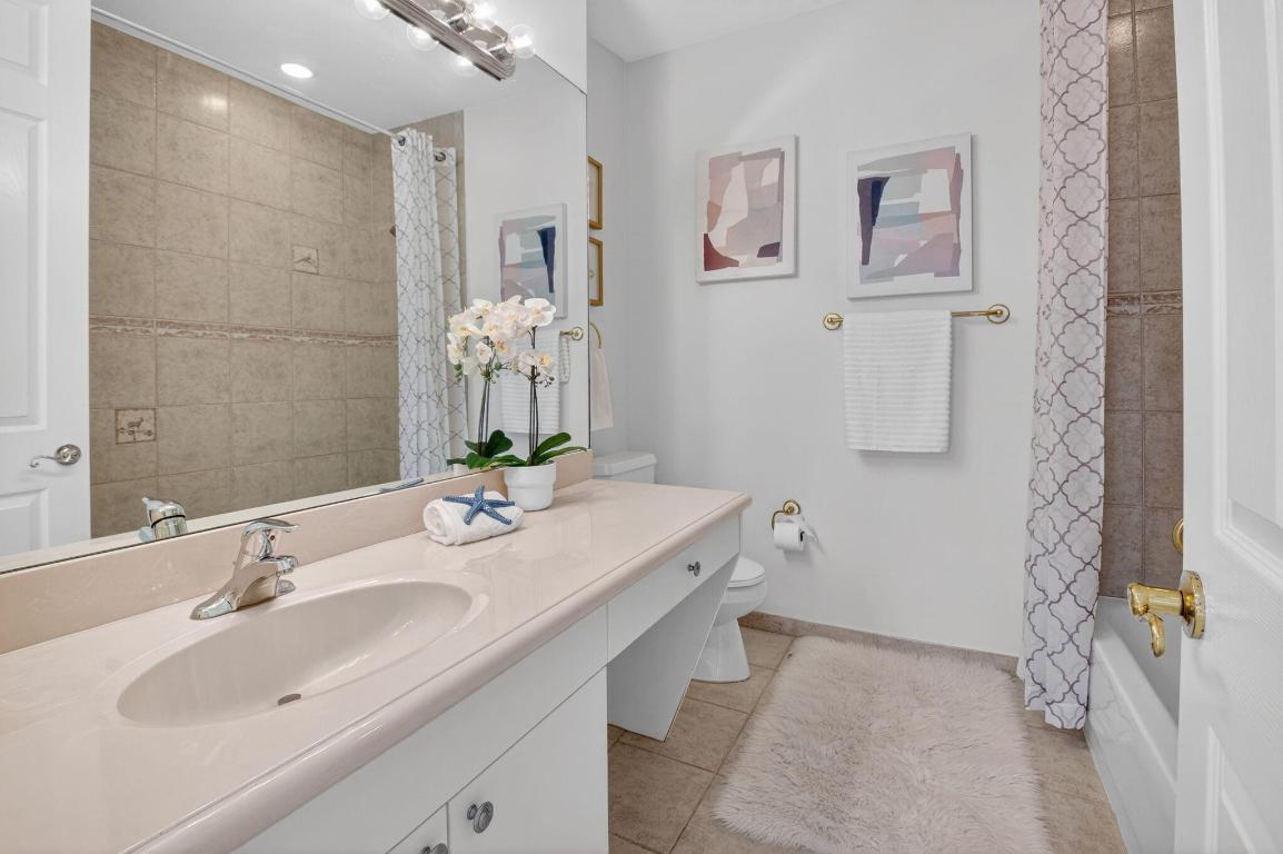 16164 Bridlewood Circle