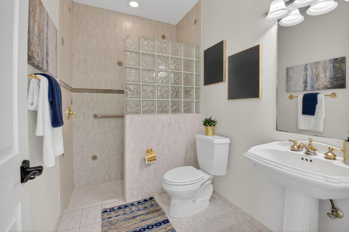 16164 Bridlewood Circle