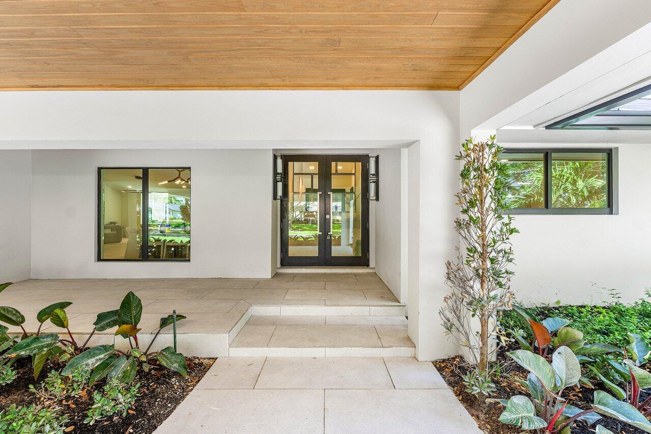 8090 Twin Lake Drive