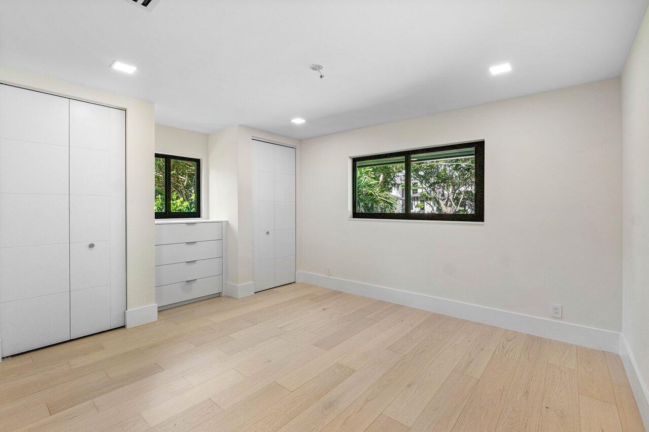 8090 Twin Lake Drive