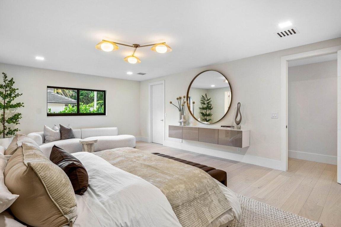 8090 Twin Lake Drive